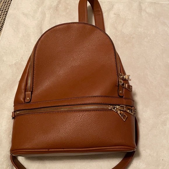 Brown leather back pack - Picture 1 of 3